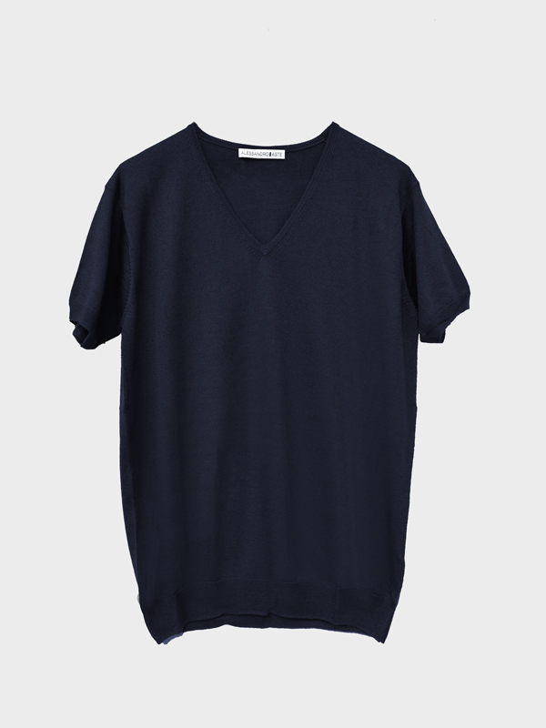 T-shirt scollo v navy T-shirt scollo v navy