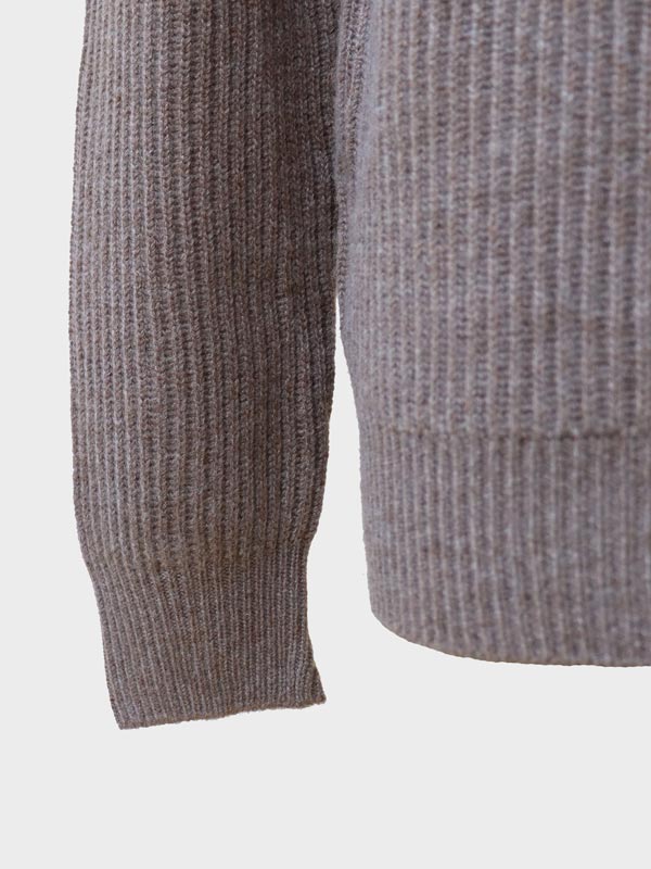 Rudolf dolcevita in cashmere dettaglio Rudolf dolcevita in cashmere dettaglio